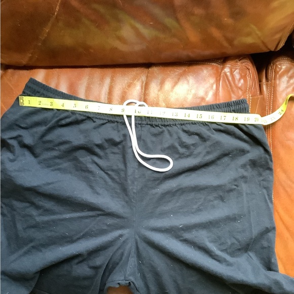 Plus size 2x shorts NWOT - Picture 3 of 4